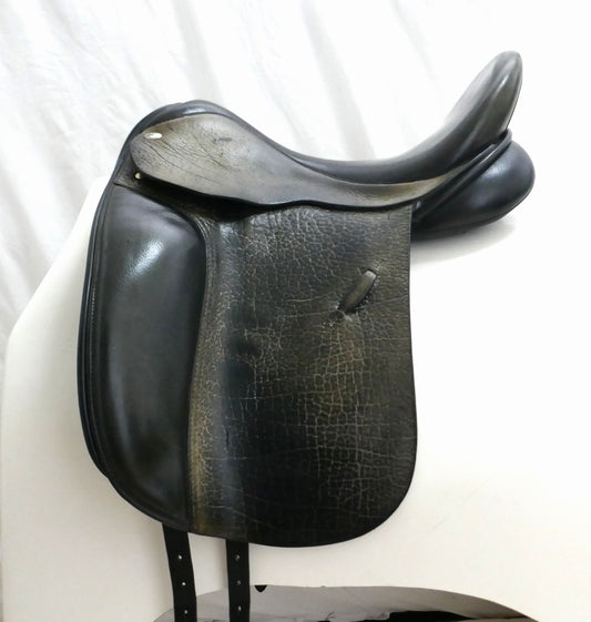 Farrington's Dressage Saddle - 17.5" Medium Black TD58