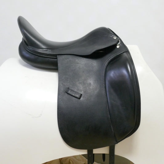Harry Dabbs Elegant Dressage Saddle - 17" Medium-Wide Black TD76