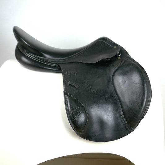 Mark Todd Close Contact GP/Jump Saddle - 18" Medium Black TF72